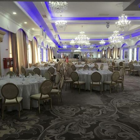 Hotel Imperial Caransebes Ngoại thất bức ảnh