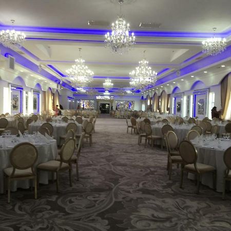 Hotel Imperial Caransebes Ngoại thất bức ảnh